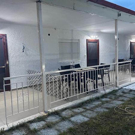 Apartmán Ευχάριστο Εξοχικό Σπίτι Με Barbeque Skála Foúrkas Exteriér fotografie