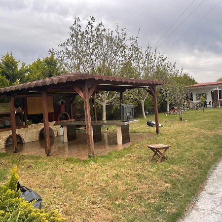 Apartmán Ευχάριστο Εξοχικό Σπίτι Με Barbeque Skála Foúrkas Exteriér fotografie