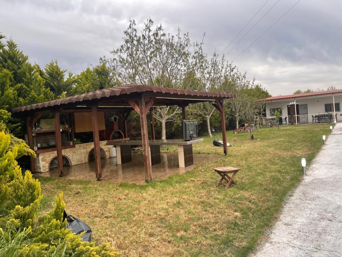 Apartmán Ευχάριστο Εξοχικό Σπίτι Με Barbeque Skála Foúrkas Exteriér fotografie