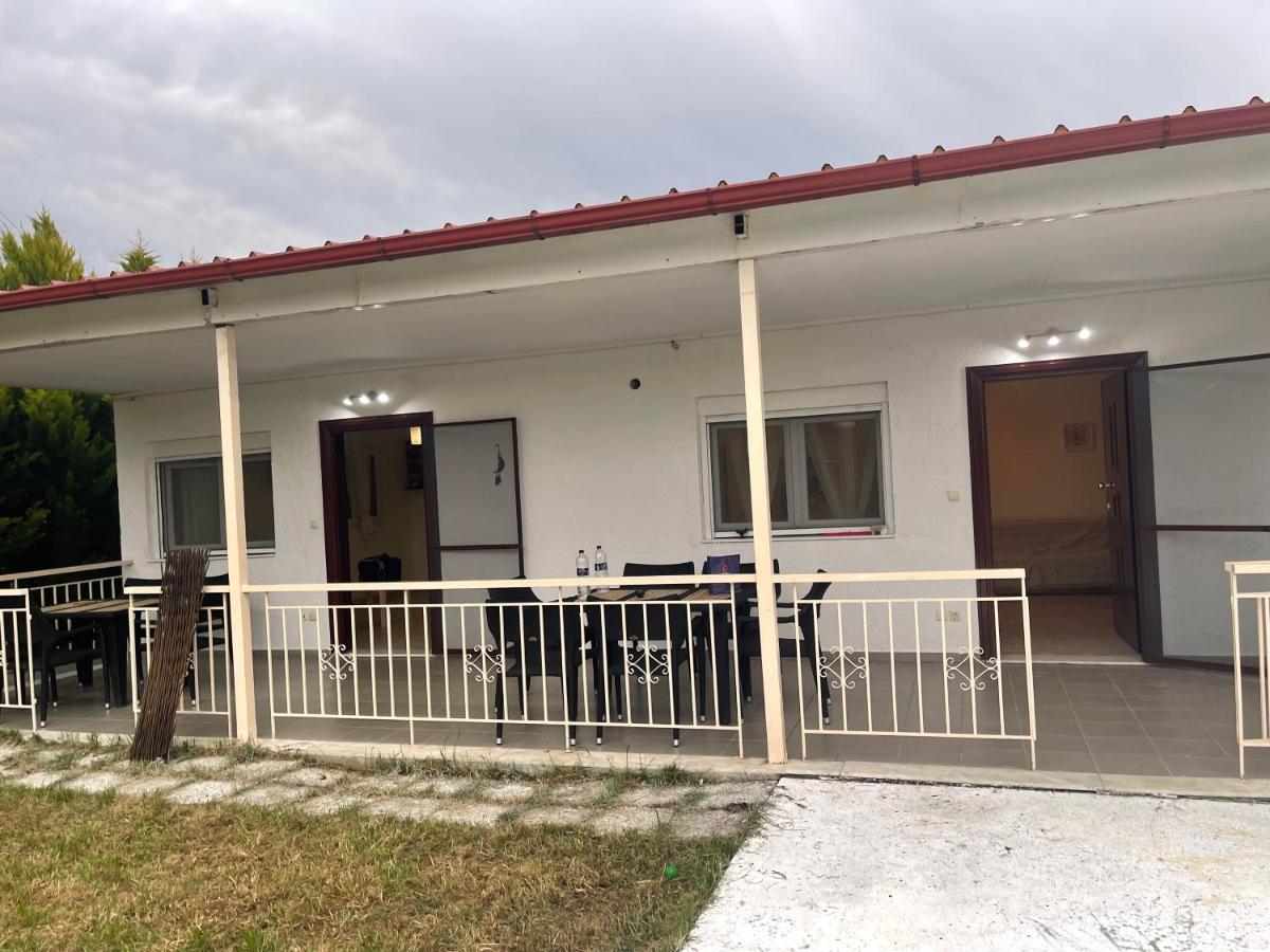 Apartmán Ευχάριστο Εξοχικό Σπίτι Με Barbeque Skála Foúrkas Exteriér fotografie